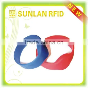 Rubber Silicon Chip Wristband thumbnail-1