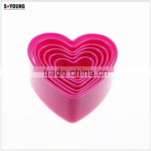 47021 Heart Shaped Plastic Cake Divider Cutter thumbnail-5