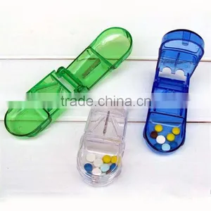 Colorful Plastic Pill Cutter and Crusher thumbnail-2