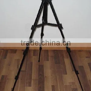 Carmera Lightweight Tripod thumbnail-1