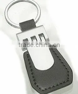Leather Key Holder With Metal Gear Design thumbnail-1
