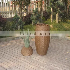 Pineapple Shaped Wicker Living Room Storage Box thumbnail-3
