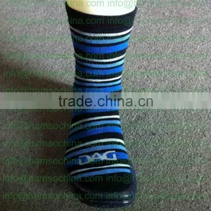 Adult Man Rubber Sole Shoe Socks thumbnail-4