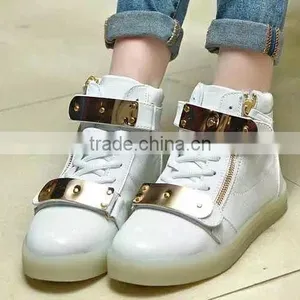 Boy and Girls LED Lights Sports Shoes thumbnail-6