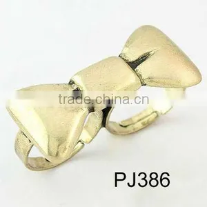 Top Women Accessories Gold Finger Ring Stylish Ring Jewelry thumbnail-1