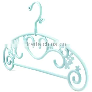 Beautiful Butterfly Shape Plastic Revolving Clothing Rack thumbnail-4
