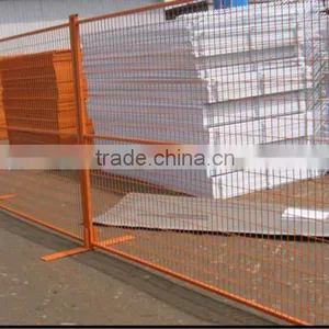 Small Temporary Wood Fence thumbnail-1