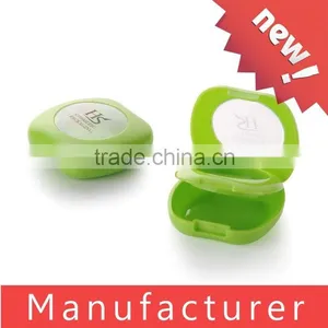 Cute Apple Shaped Empty Cosmetic Compacts thumbnail-1