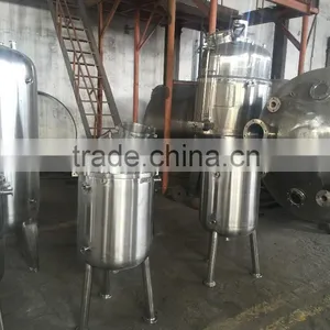 LT Series Stainless Steel Pharmaceutical Industrial Use Liquid Mixing Tank thumbnail-3
