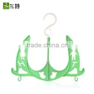 Wholesale Plastic Shoes Hanger thumbnail-3