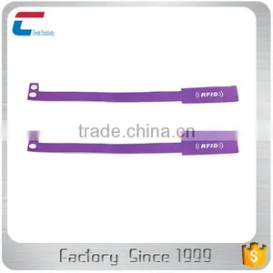 PVC Wrist Band NTAG 213 Chip Wristband Tag Machine Wholesale Factory Price thumbnail-6