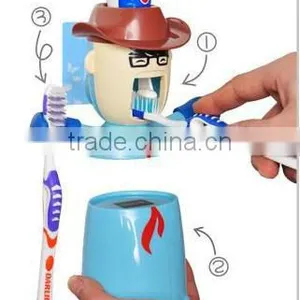 Love Warriors Wash Set Automatic Toothpaste + Dust Tumbler + Couple Toothbrush Holder thumbnail-1