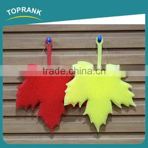 Toprank Multifunctional Maple Leaves Shaped Easy Cleaning Kitchen Dish Brush Fruit Scrubber Soft Silicone Potato Vegetable Brush thumbnail-4
