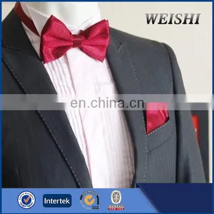 Silk Men's Bow Tie and Hanky Set thumbnail-1