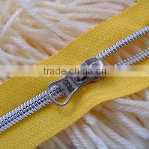 High Quality No.5 Silver Teeth Fashion Nylon Zipper for Sale thumbnail-1