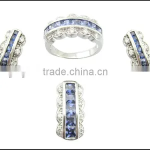 Teardrop Shaped Rhodium Plated Crystal Jewelry Set thumbnail-3