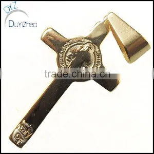 Hot Selling Religious Design Mini Cross Pendant Jesus thumbnail-1