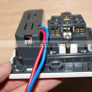 Highest Quality Output Current 2.1A Plug Socket With Double Usb USB Wall Socket EU thumbnail-2