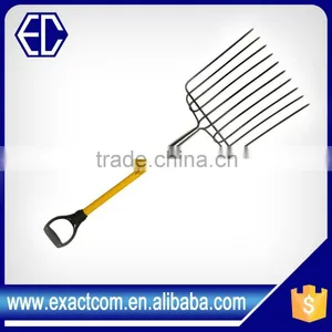 Wooden Handle Welded Manure Fork thumbnail-1
