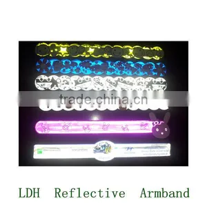 2014 Brandnew Embossed Pattern Snap Band thumbnail-1