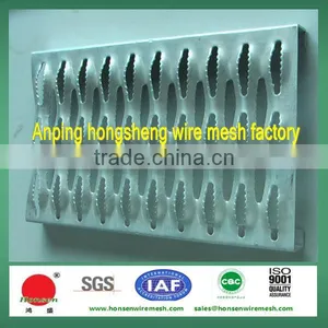 Aluminium Perforated Mesh Grating thumbnail-1