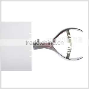 Kearing Economical Pattern Notcher for Sew Tailors Handicraft 1/4'' * 1/16'' Holes thumbnail-4