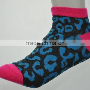 Lady Fluo Ankle Socks, Low Cut Socks, Leopard Dot Socks thumbnail-3