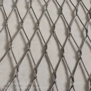 Factory Customised 304/316 Stainless Steel Rope Mesh Woven for Zoo Fencing thumbnail-1
