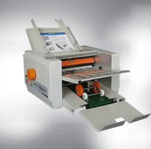 Paper Folding Machine thumbnail-1