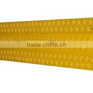 One Channel Cable Cross Indoor 1 Way Cable Protector Indoor Stage Cable Protector thumbnail-1