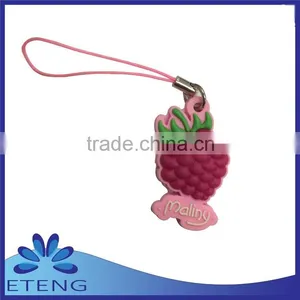 High-quality Economical Fashion Custom Design Rubber Keyring thumbnail-3