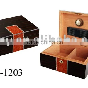 Spanish Cedar Humidor For Sale thumbnail-1
