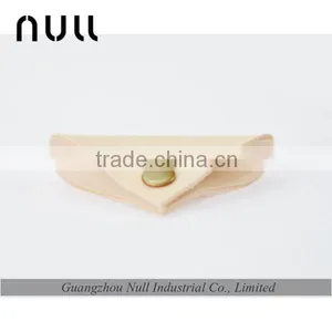 Small and Cute Vegetable Tanning Leather Earphone Storage Holders thumbnail-3