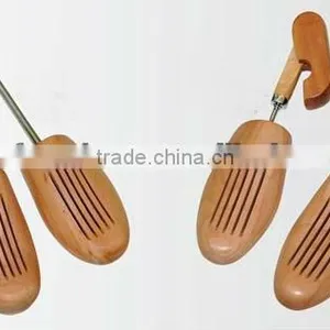 Wooden Shoe Tree thumbnail-1