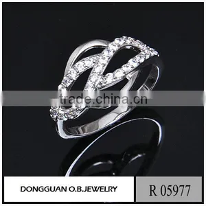 Handmade Ladies Ring Jewelry Display Low Price Imitation White Gold Ring thumbnail-4
