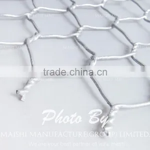 Hexagon Poultry Netting Galvanized After Weaving thumbnail-1