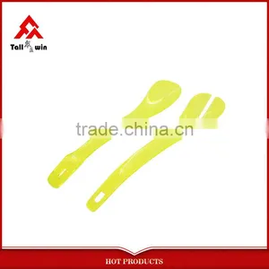 Plastic Kitchen Food Serve Salad Tongs thumbnail-1