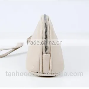Wholesale Durable High Quality Makeup Bag With Custom Logo thumbnail-6