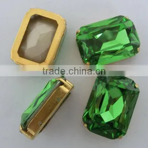 Charming Crystal Earing Pendant thumbnail-1