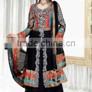Semi Bridal Lehenga thumbnail-4