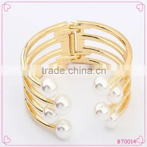 Wholesales Bracelet Opening Wide Wire Pearls Cuff Bangle Bracelet Exaggerate Pearl Jewelry thumbnail-1