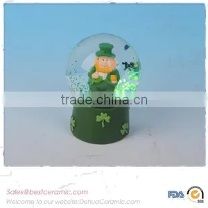 Polyresin Clover Waterball Globeball thumbnail-1