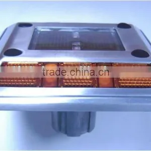 Easy to Use Solar Pavement Marker thumbnail-1