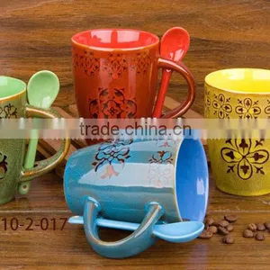 Reactive Galzed Stoneware Mug With Spoon in Different Color thumbnail-1