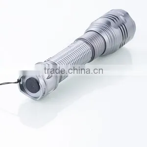 High Power Aluminium Ultrafire LED Flashlights thumbnail-3
