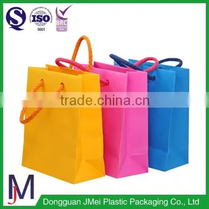China Factory Shopping Bag White Printed Paper Bags Wholesale Paper Bags With Handle thumbnail-6