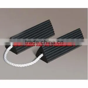 Rubber Truck Wheel Chock thumbnail-5