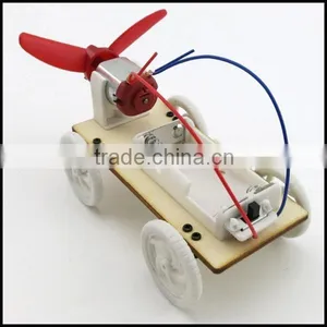Wind Car Small Production Diy Model Science Technology Experiment Assembling Toy thumbnail-1