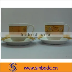 PORCELAIN TEA CUPS AND SAUCERS SET thumbnail-1