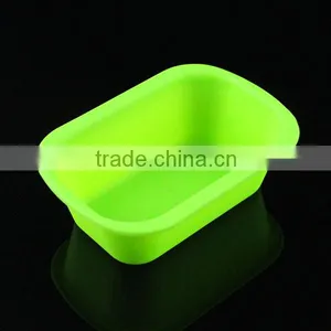 Oblong Shape Silicone Baking King Cake Pan thumbnail-1